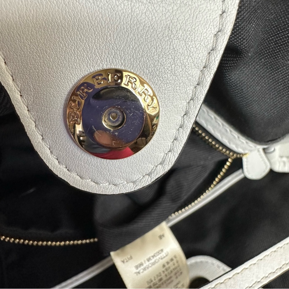 Burberry White Leather & Beige Nova Check Tote - Picture 14 of 15
